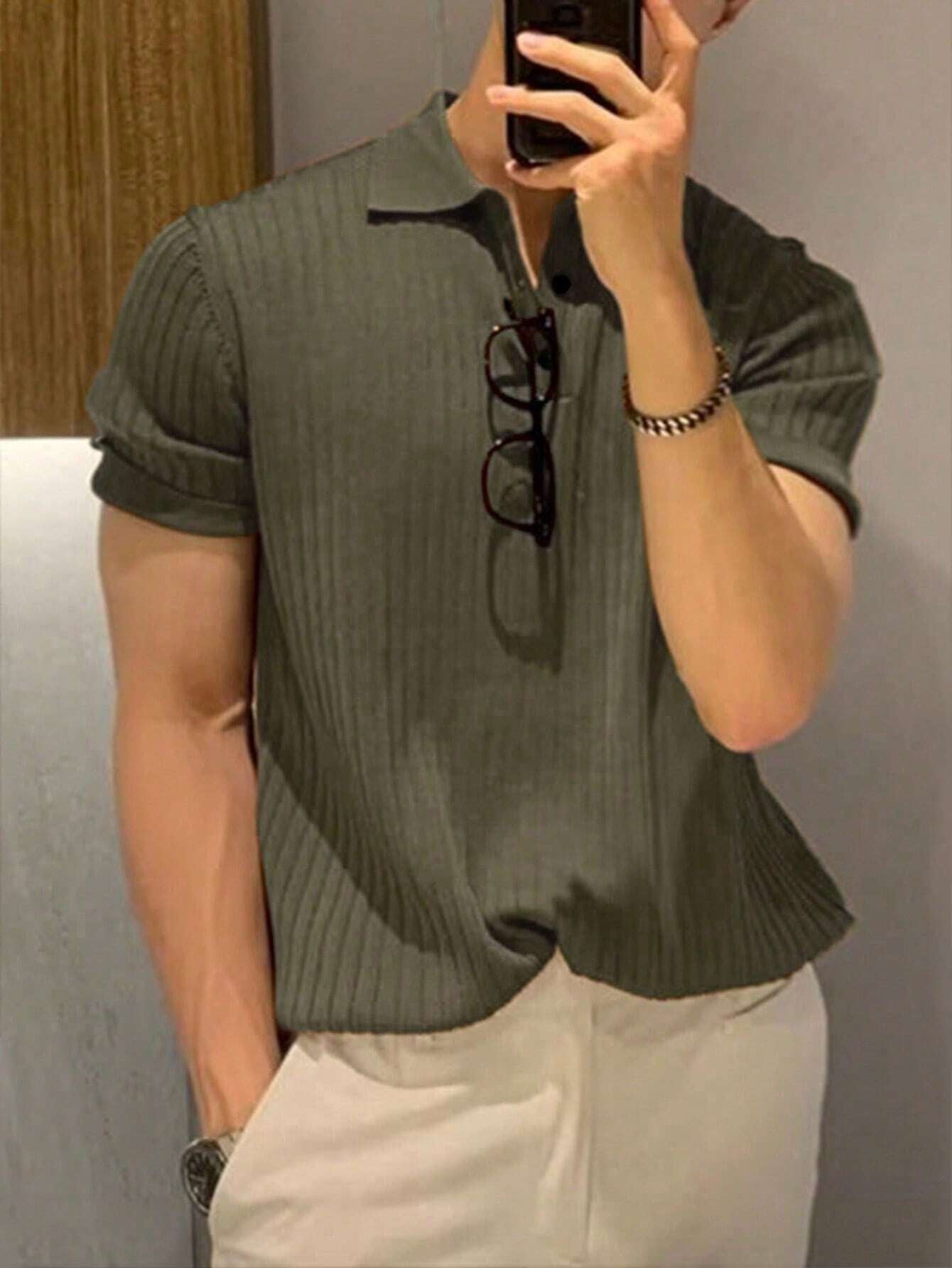 Manfinity Hypemode Men'S Solid Color Rib-Knit Polo Shirt