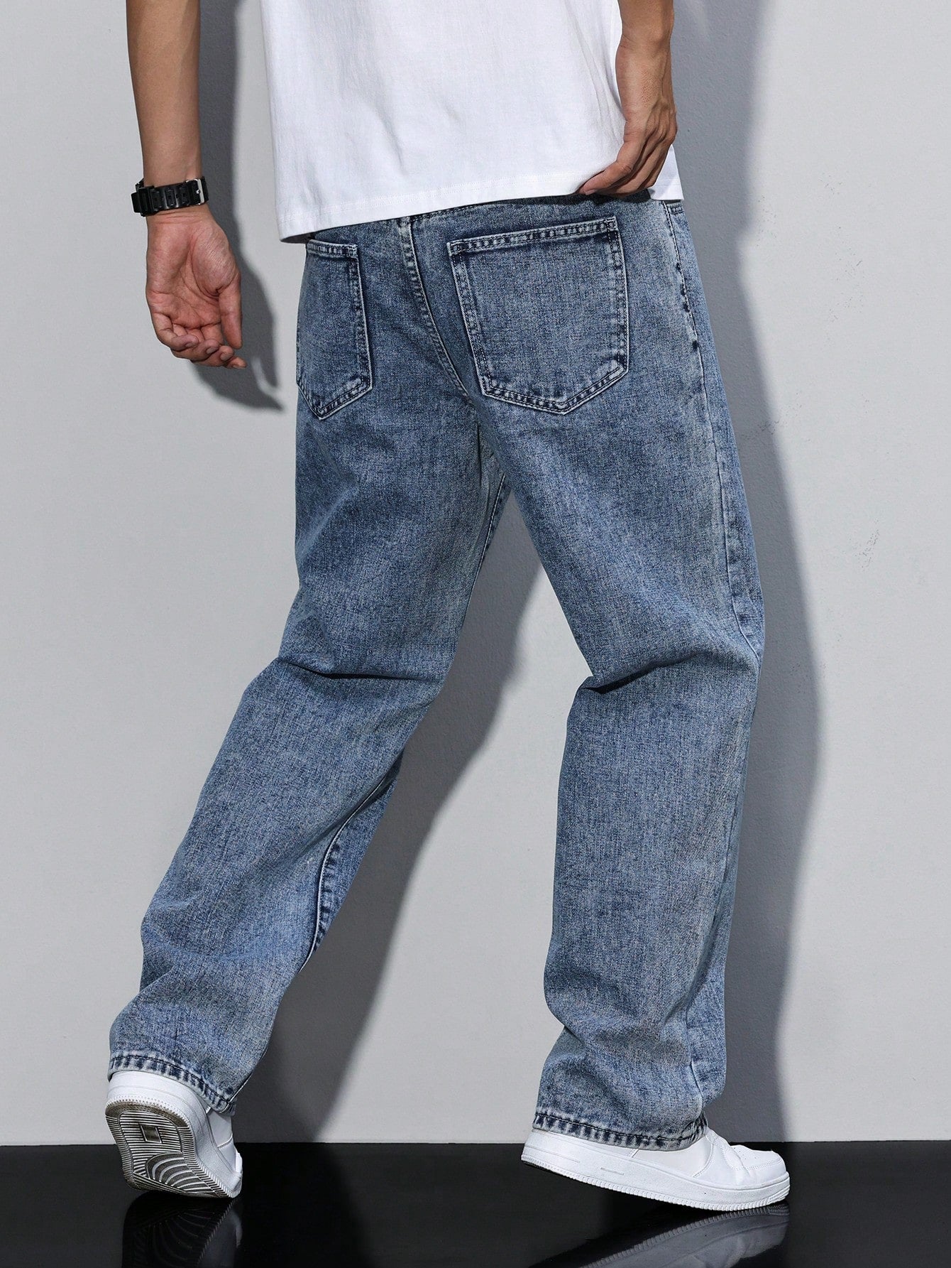 Manfinity Hypemode Men\ Solid Straight Leg Jeans