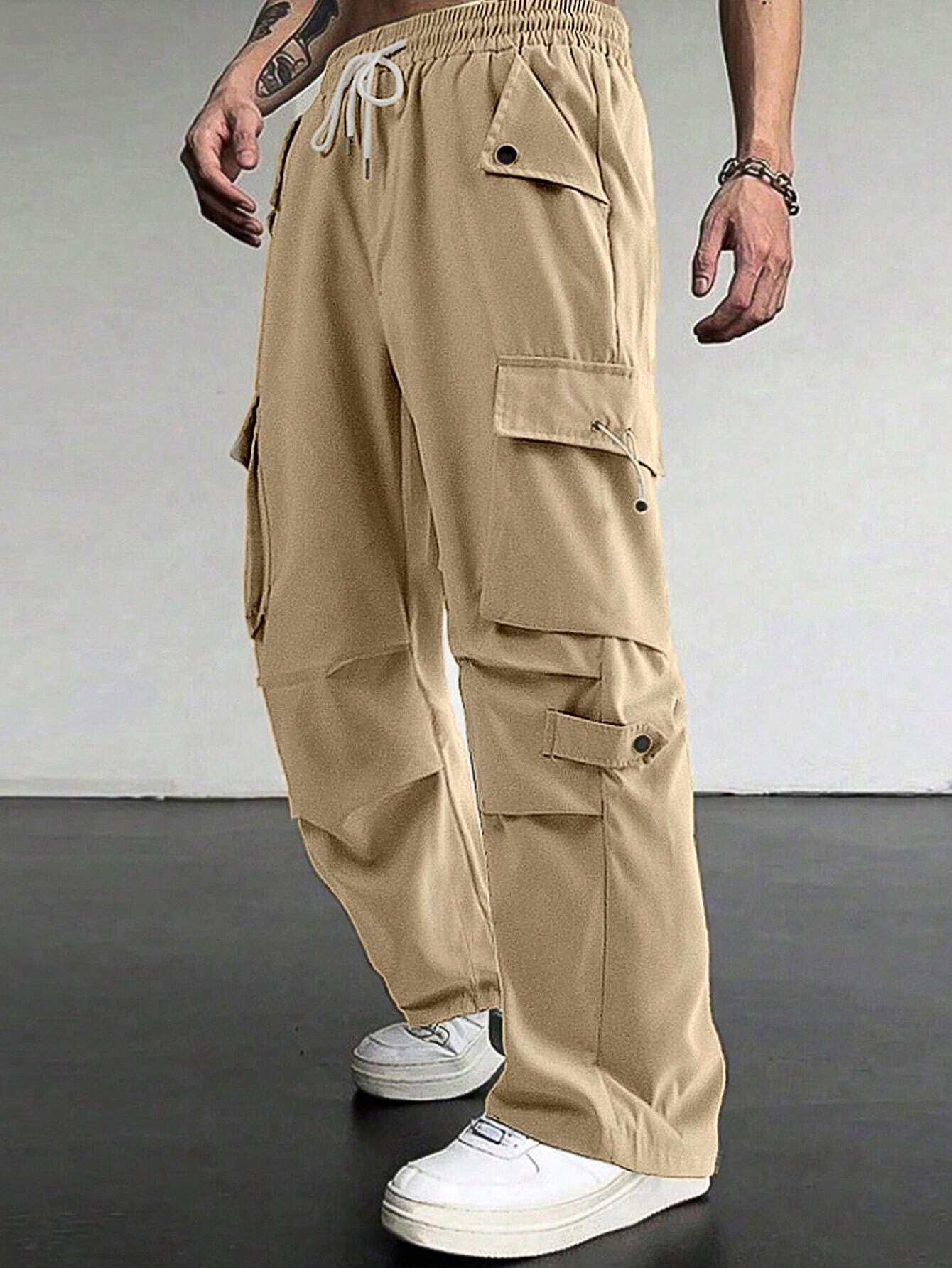 Manfinity EMRG Men'S Flap Pocket Drawstring Waist Cargo Pants Baggy Long Plain Going Out