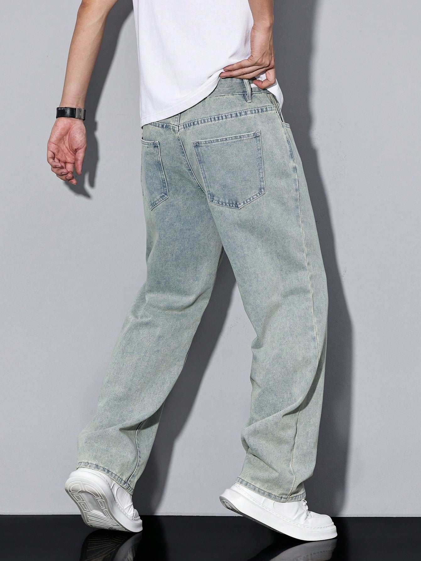 Manfinity Hypemode Men\ Solid Straight Leg Jeans