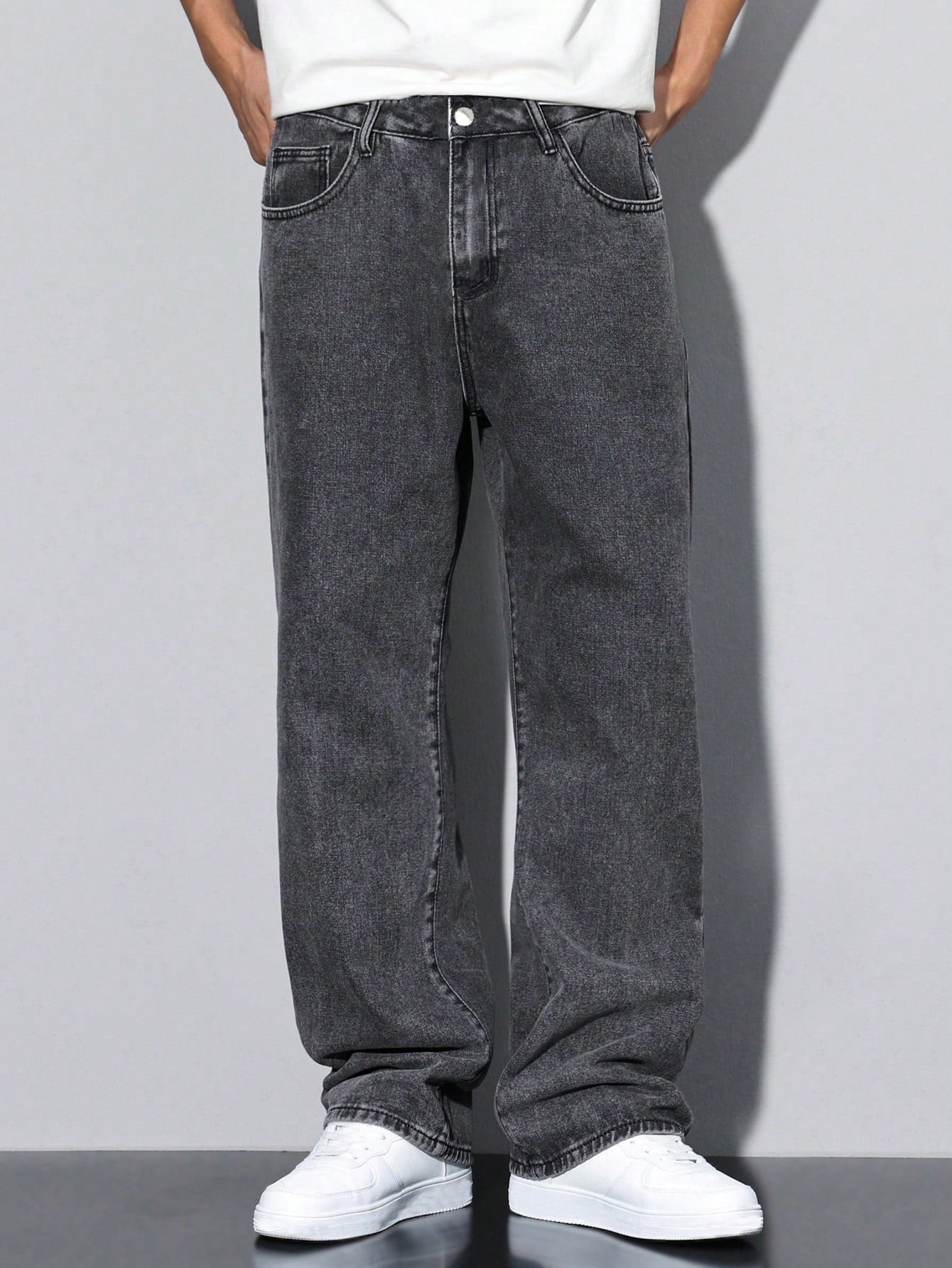 Manfinity Hypemode Men\ Solid Straight Leg Jeans